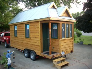 Awesome Tiny House Built For $22k - Off Grid World