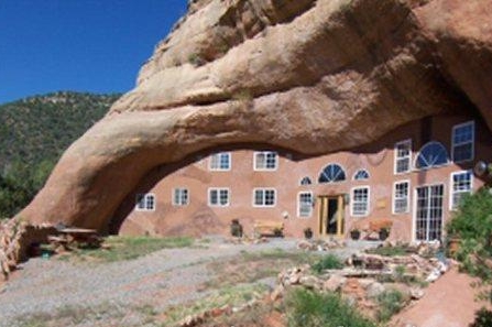 cave dwelling cave palace ranch