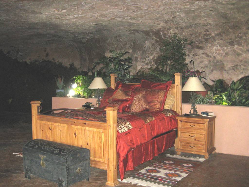 Home in a cave : r/pics