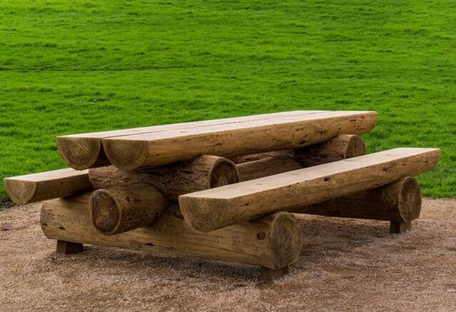 10 Gorgeously Rustic Log Tables You’ll Want For Your Cabin - Off Grid World