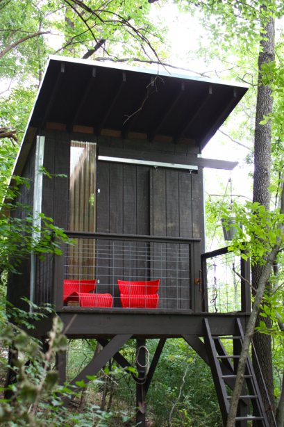 Treehouse in Tennessee