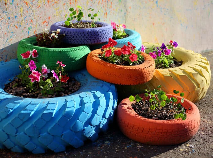 Cheap DIY Raised Garden Beds: 15 Easy Ideas - Off Grid World