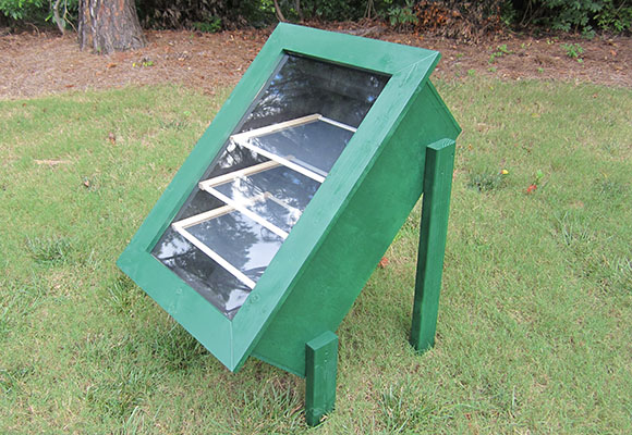 Solar food dryer