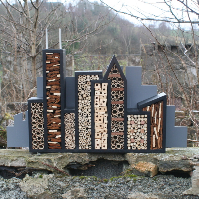 27 Incredibly Beautiful Bee Hotels (And Why You Should Build One