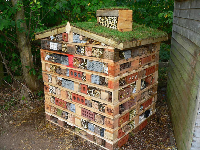 27 Incredibly Beautiful Bee Hotels (And Why You Should Build One) Off