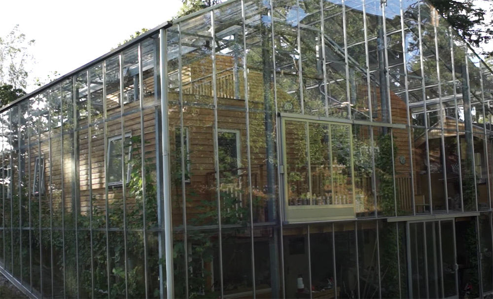 Couple Builds Greenhouse Around Home to Grow Food and Keep Warm - Off ...