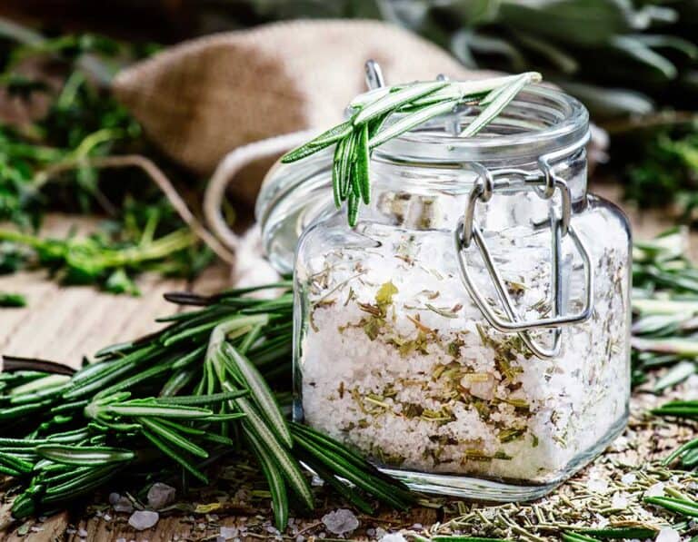 7 Easy Ways To Preserve Herbs From Your Garden - Off Grid World