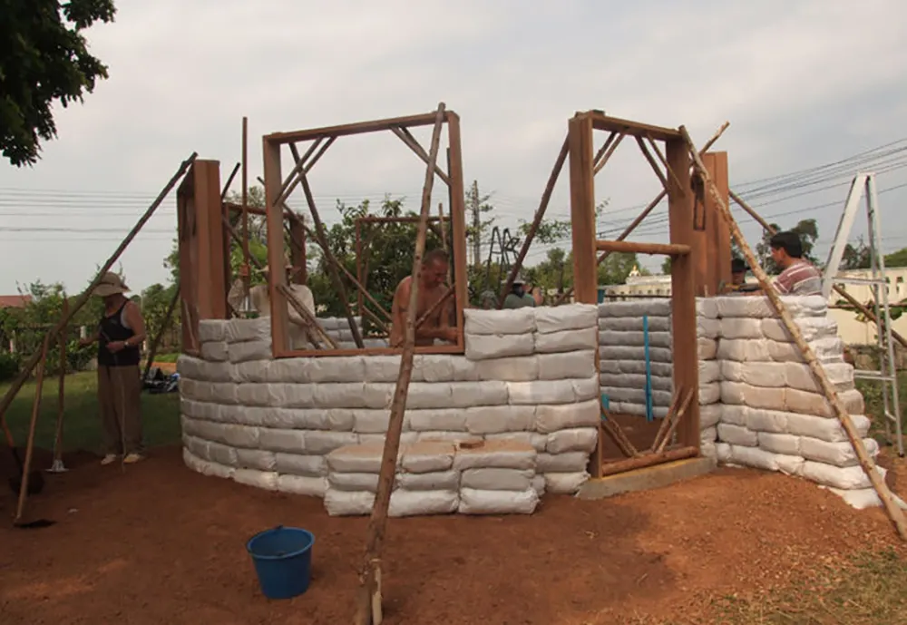 How to build an earthbag house
