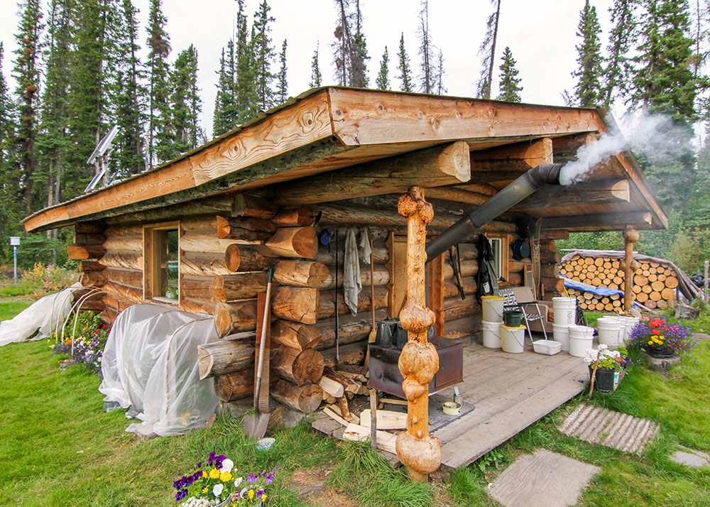 everything-you-need-to-know-about-living-off-the-land-off-grid-world