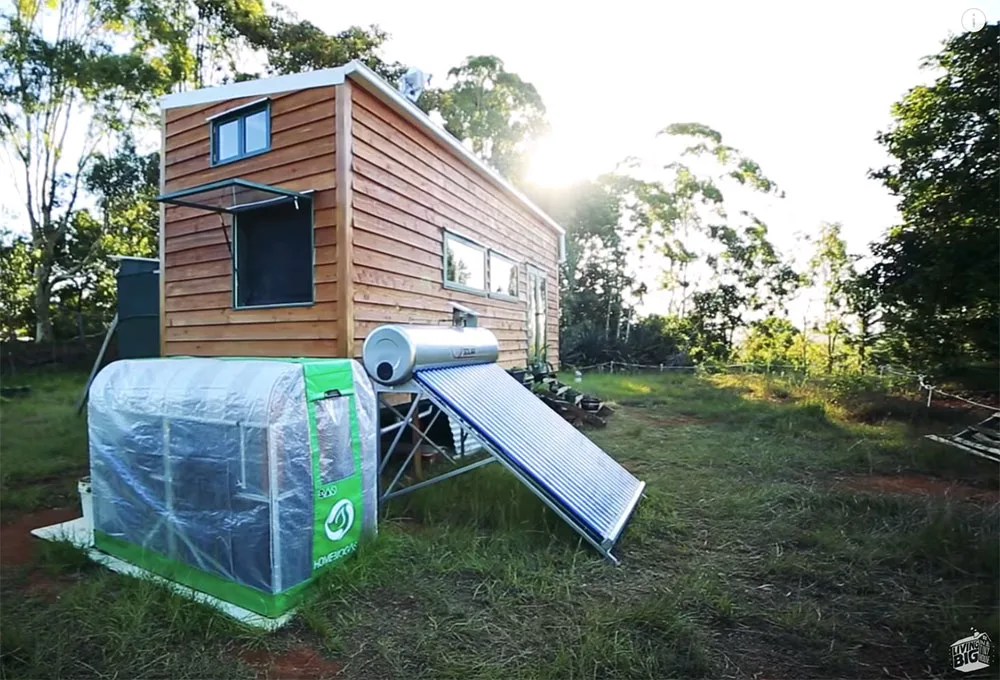 Off grid tiny house with biogas generator