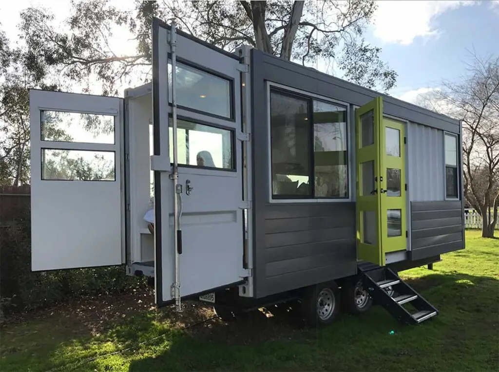 The Benefits of Storage Container Homes - STORAGE ON WHEELS